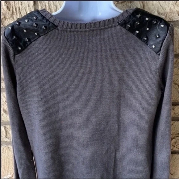 Boundary Silk lamb wool Leather sweater zipper sides 
Size Med Casual Business - Picture 9 of 12